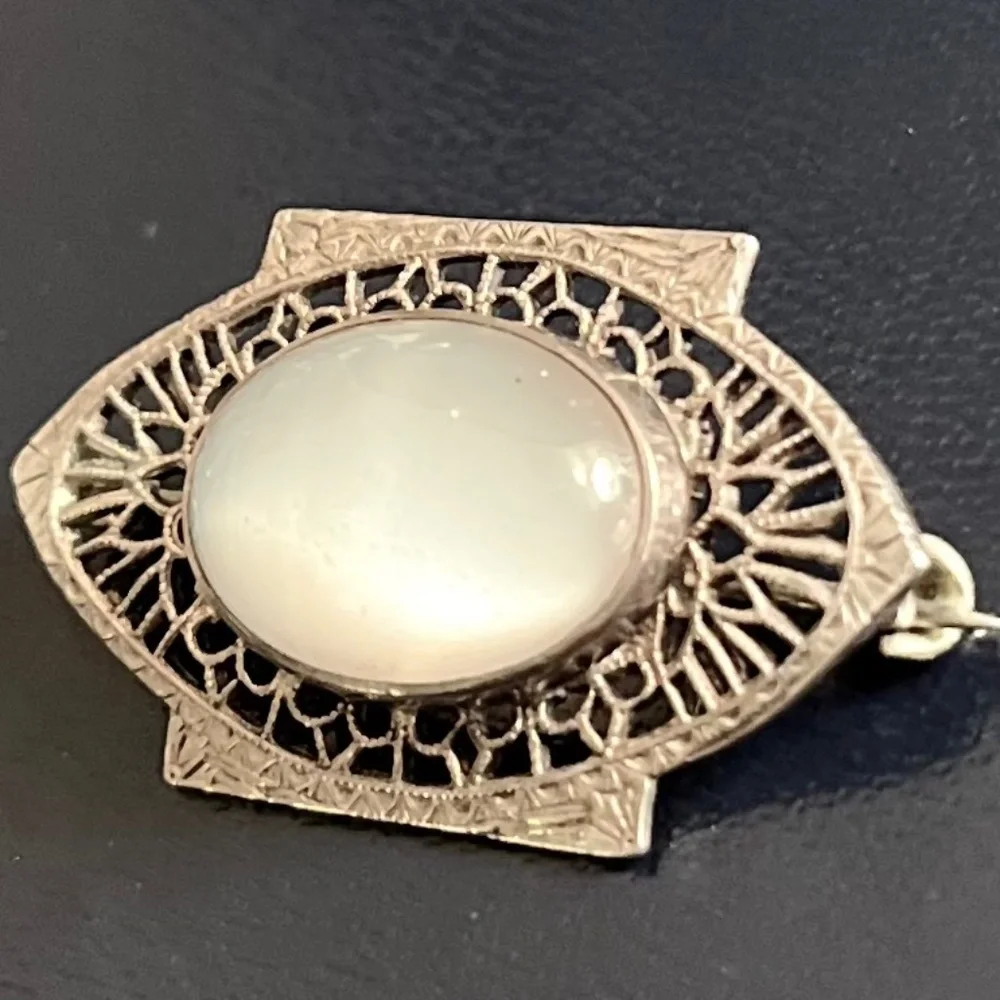 Antique Edwardian Sterling Silver Opaline Glass Brooch Pin 1900-1915